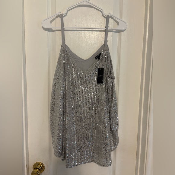 Torrid Glittering Silver Sequin top - Picture 1 of 5